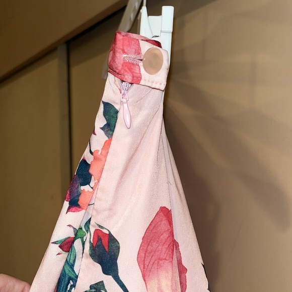 Modcloth fully lined pink with florals  A line skirt size medium, with pockets - Picture 6 of 8